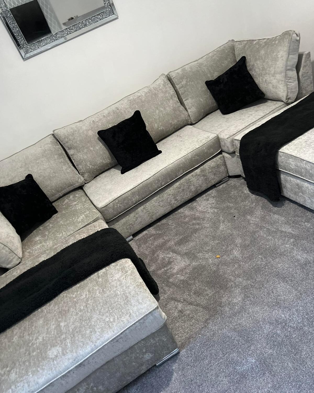 LUXE U SHAPE