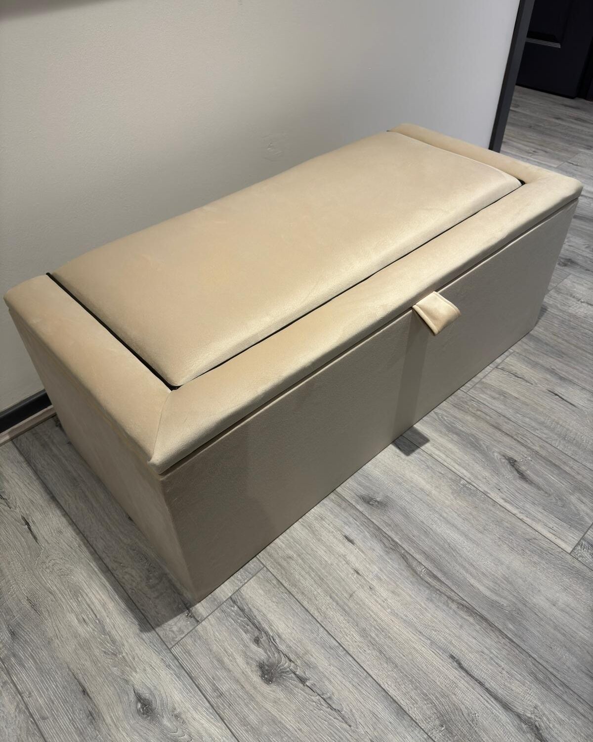 Isabella Ottoman Box